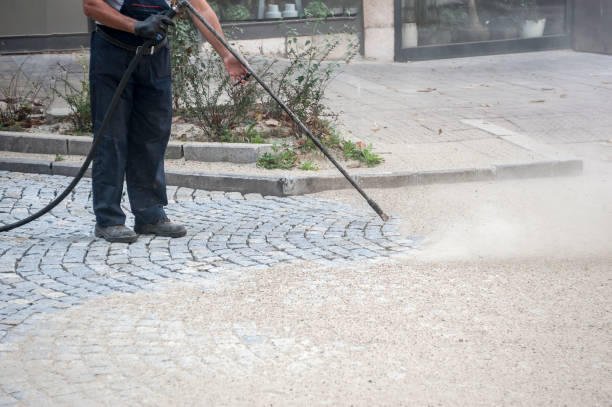 Best Warehouse Cleaning  in Linden, TN
